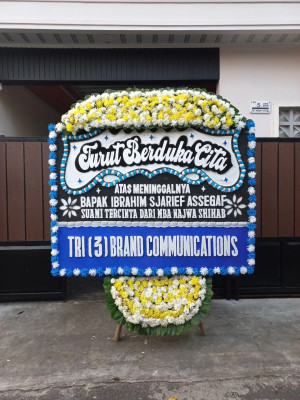 Papan Bunga Duka di Pengadang